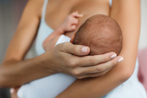 Dieta karmiącej mamy niemowlę noworodek karmienie piersią