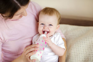 mleko modyfikowane karmienie butelką niemowlę rozszerzanie diety butelka Canpol babies